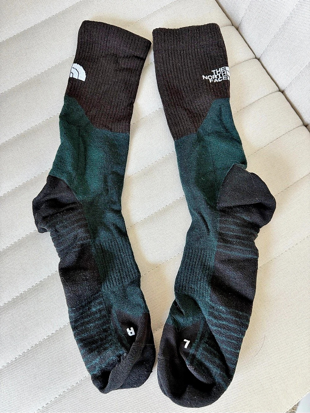 The North Face Ombre Logo / Hiking Crew Socks Large